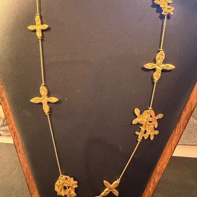 Anne Klein vintage gold tone necklace