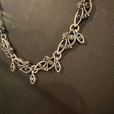 Trifari vintage silver tone necklace