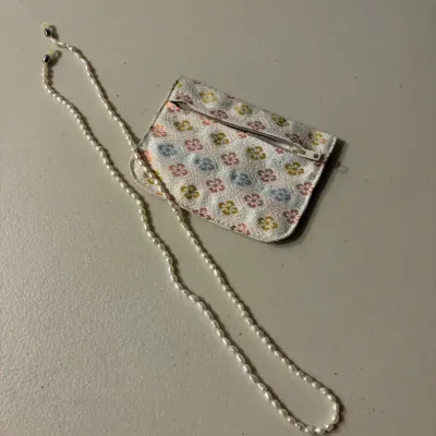 Pearl Necklace with Fabric Pouch in Floral Pattern
