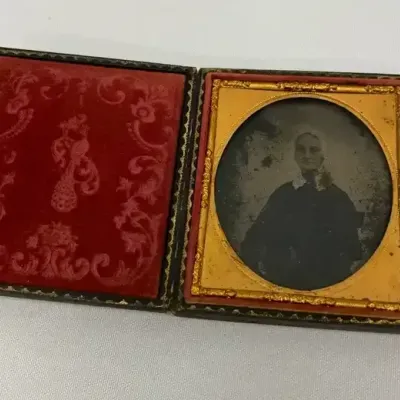 Vintage Tin Photo In Case