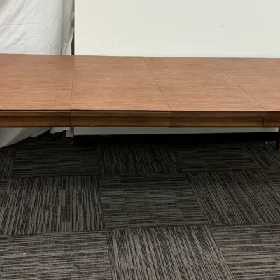 Thomasville Dining Table with 2 Leaves