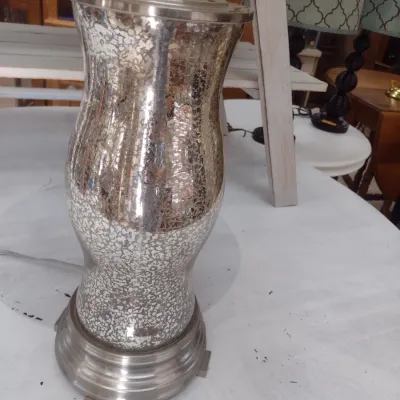Sale Photo Thumbnail #652: Crackle Glass Finish Base Table Lamp with Shade (#92)