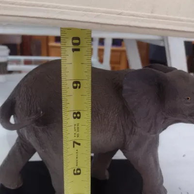 Sale Photo Thumbnail #596: Figural Elephant Post Table Lamp (#81)