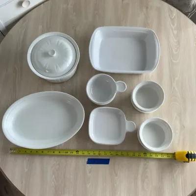 Oneida Oven Bright Bakeware Along With Others That Are No Brand