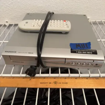 Magnavox Dvd/Cd Player Model MSD125 With Remote - Powers On