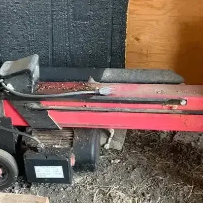 7-Ton Log Splitter