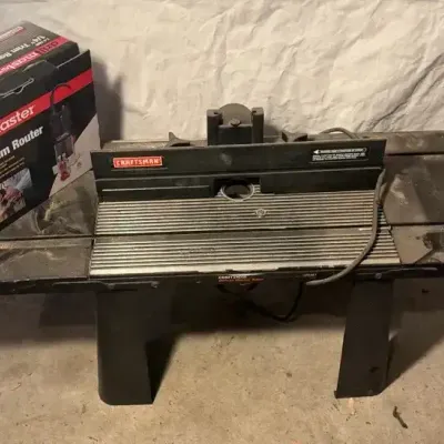 Craftsman Deluxe Router Table & Trim Router