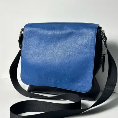 Coach Blue & Black Pebbled Leather Colorblock Messenger Crossbody Bag