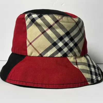 Authenticated Burberry London Nova Check Colorblock/Patchwork Bucket Hat: Size L, Cotton
