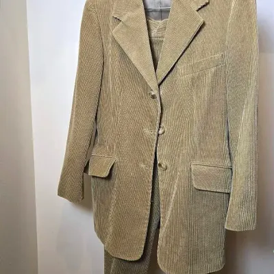 Authenticated Burberrys VTG Tan Corduroy Blazer & Pants Suit Set: Size 8 Women’s 