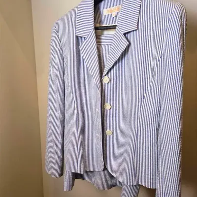 Brooks Brothers Blue & White Seersucker Skirt Suit: Size 8