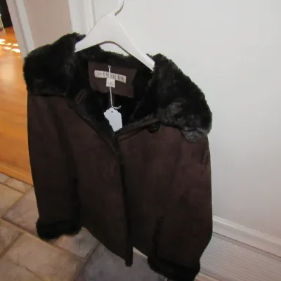 Sale Photo Thumbnail #18