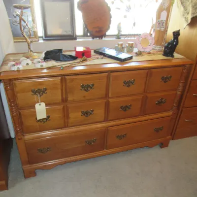 Sale Photo Thumbnail #41