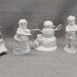 Thomas Kincaid Village Pieces
