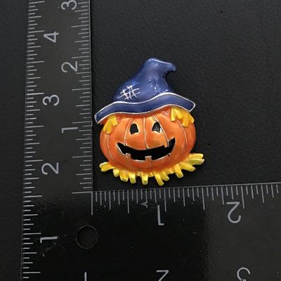 Cute enamel pumpkin brooch