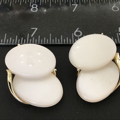Vintage Thermoset Earrings