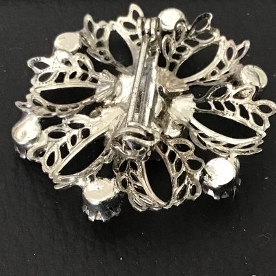 Vintage Silver Filagree Blue Glass Scatter pin Brooch