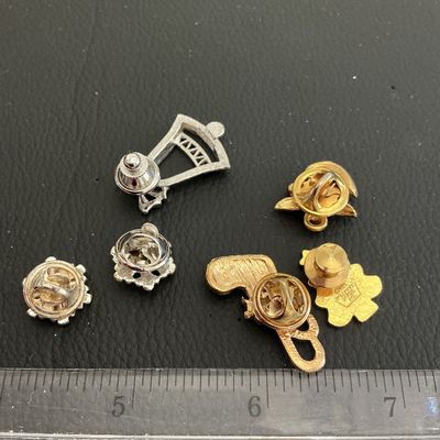 Sale Photo Thumbnail #137: Lot of Vintage Christmas fashion pins 
Please see attached pictures