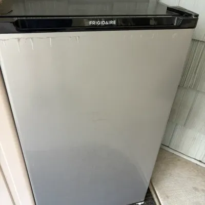 Frigidaire Mini Dorm Fridge