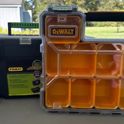 New Stanley 22” Toolbox & DeWalt Pro Organizer