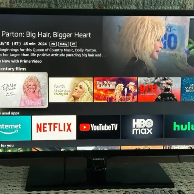 Samsung 32” Tv + Amazon Fire Stick