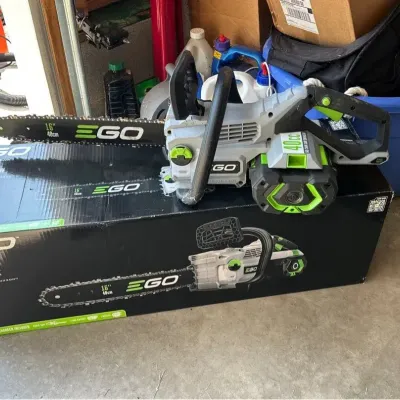 EGO 16” 56v Chainsaw W/ Battery and Charger 