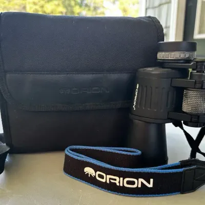 Orion 7x50 Close Focus Binoculars 