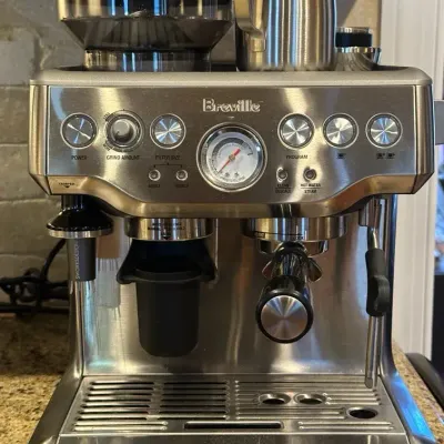 Breville Barista Express Espresso Machine