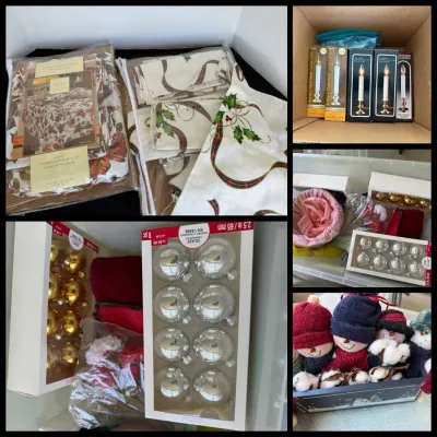 Lenox Holiday Tablecloth/Napkin Sets Plus Lot of Decor