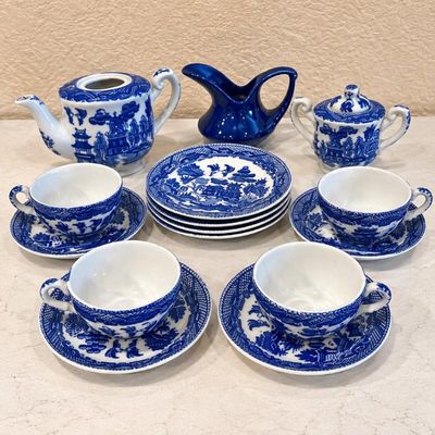 Sale Photo Thumbnail #105: Hk blue willow kids tea set from japan
