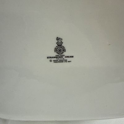Assorted Fine Porcelain Serving Pieces - Villeroy & Boch, Royal Doulton