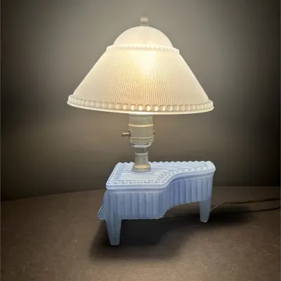Vintage l e smith piano boudoir lamp