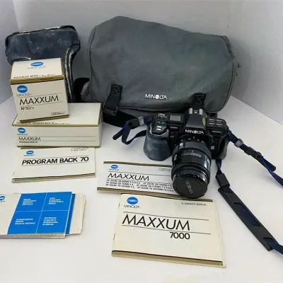 Minolta maxxum 7000 slr film camera