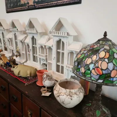 Figurines