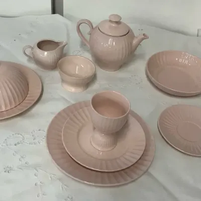 Czechoslovakia Ribbed Tea Set And Serving Pieces VTG
