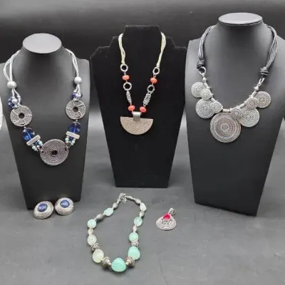 Southwest Style Jewelry Pieces 