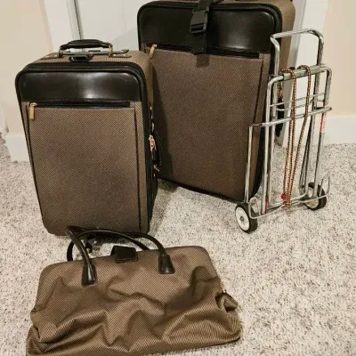 (3) Piece Luggage Set & Luggage Cart
