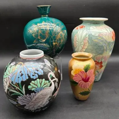 (4) Beautiful Asian Style Vases