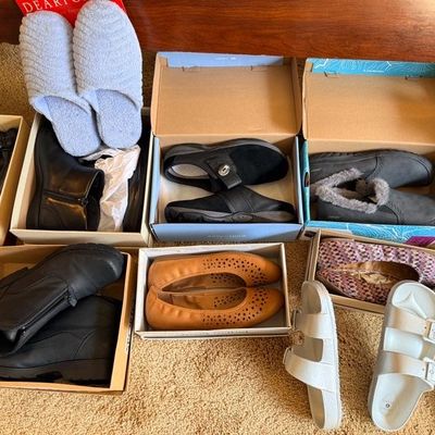 Sale Photo Thumbnail #64
