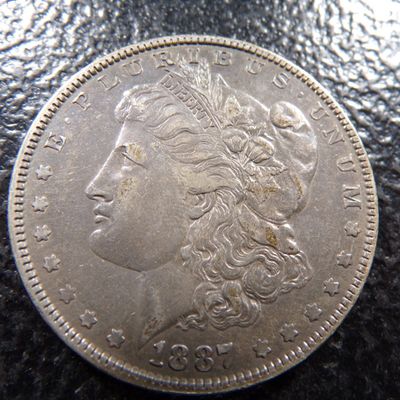 1887 MORGAN SILVER DOLLAR