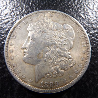 1890 MORGAN SILVER DOLLAR