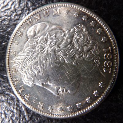 1881-S MORGAN SILVER DOLLAR