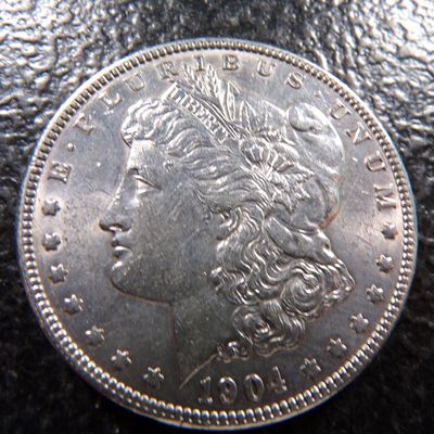 1904 MORGAN SILVER DOLLAR