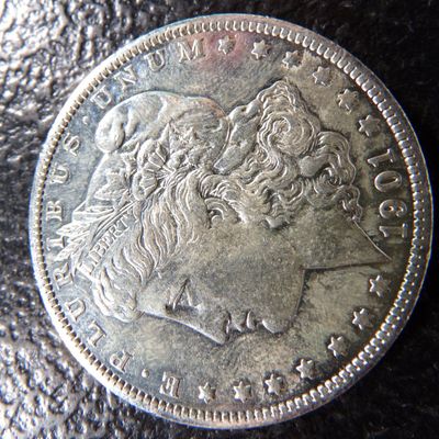 1901-O MORGAN SILVER DOLLAR
