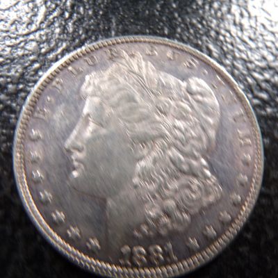 1881 MORGAN SILVER DOLLAR
