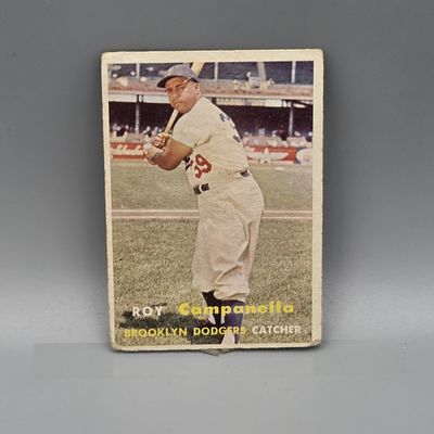 Sale Photo Thumbnail #141: 1957 Topps Roy Campanella #210 HOF