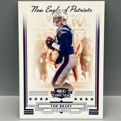 Sale Photo Thumbnail #34: 2006 Donruss Threads Tom Brady Blue #/200