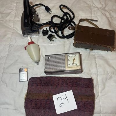 Mid Century Travel Electronics Lot