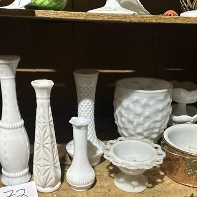 Pickers Rights of Bottom Shelf