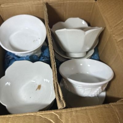 Box Lot "Paneled Grape" Bowls & Saucers